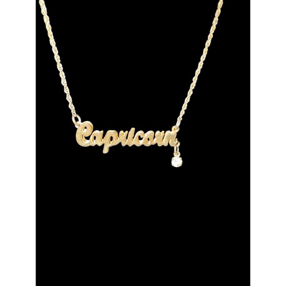 Avon Capricorn Zodiac Necklace Gold Tone Script Vintage  With Rhinestone Charm - Picture 2 of 5